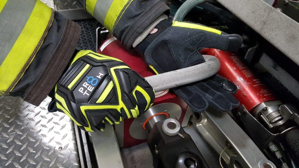 Pro-Tech 8 Stinger Extrication Gloves - Image 3