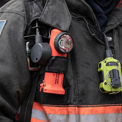 Streamlight Survivor® LED Right Angle Flashlight, Alkaline - Image 4